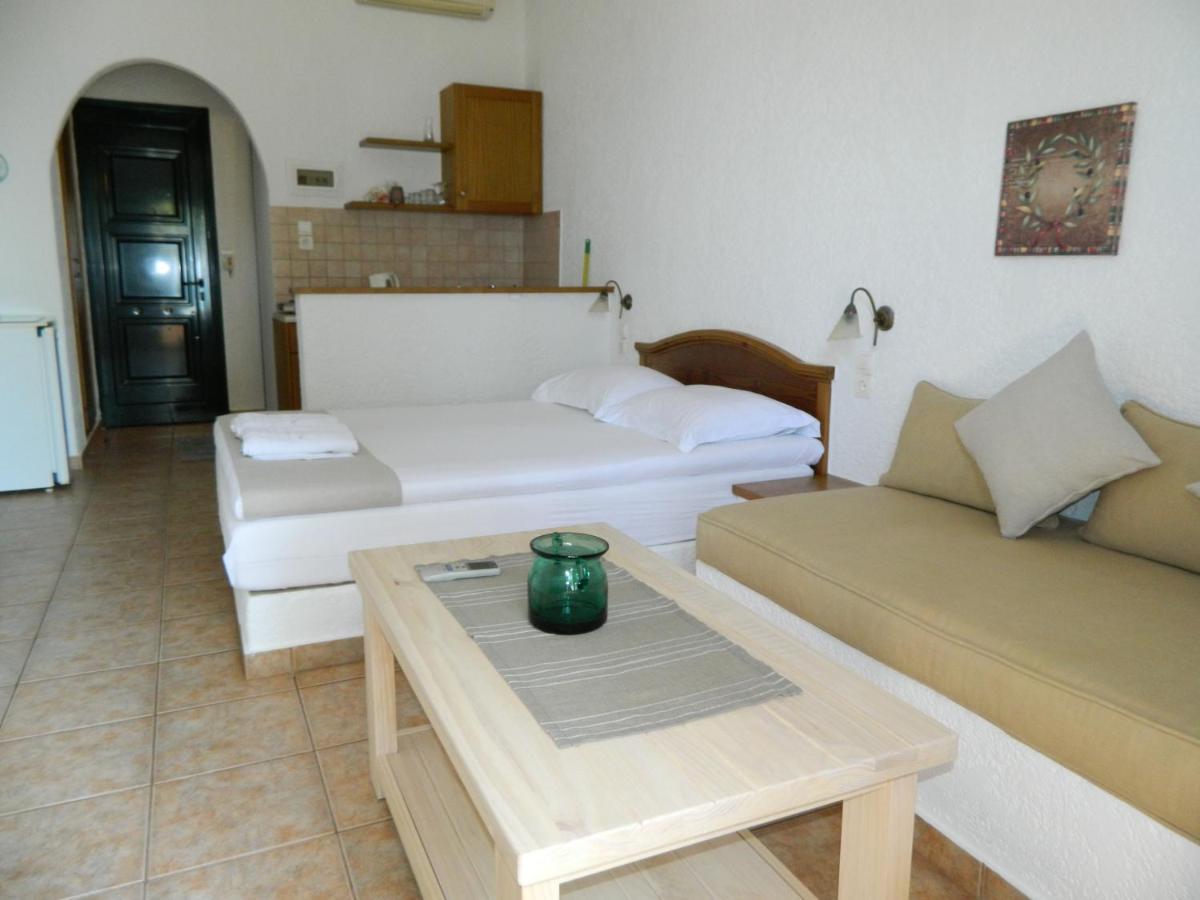 Villa Plori Makrýgialos Quarto foto